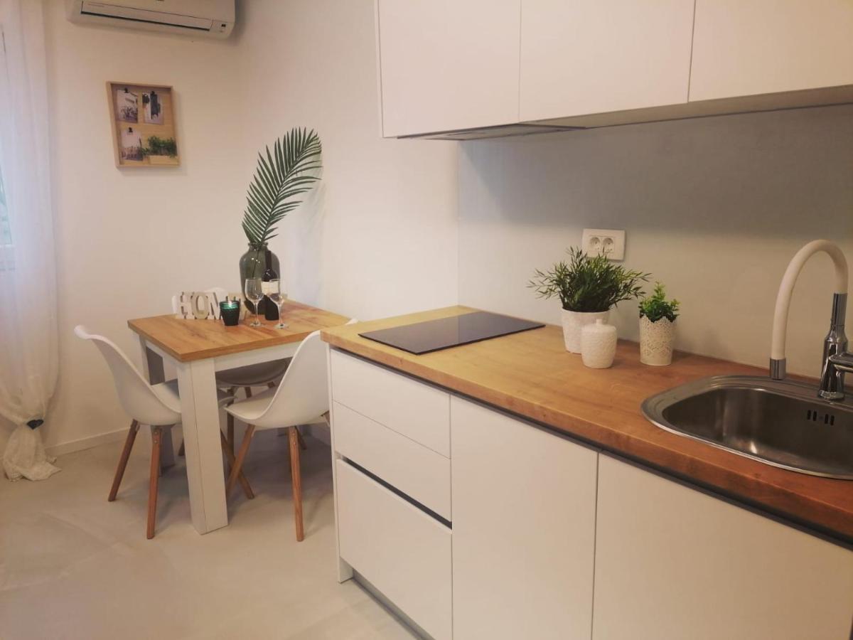 Apartmani Zoric Vodice Phòng bức ảnh