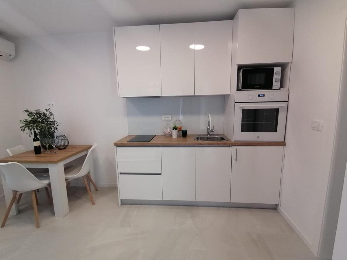 Apartmani Zoric Vodice Phòng bức ảnh