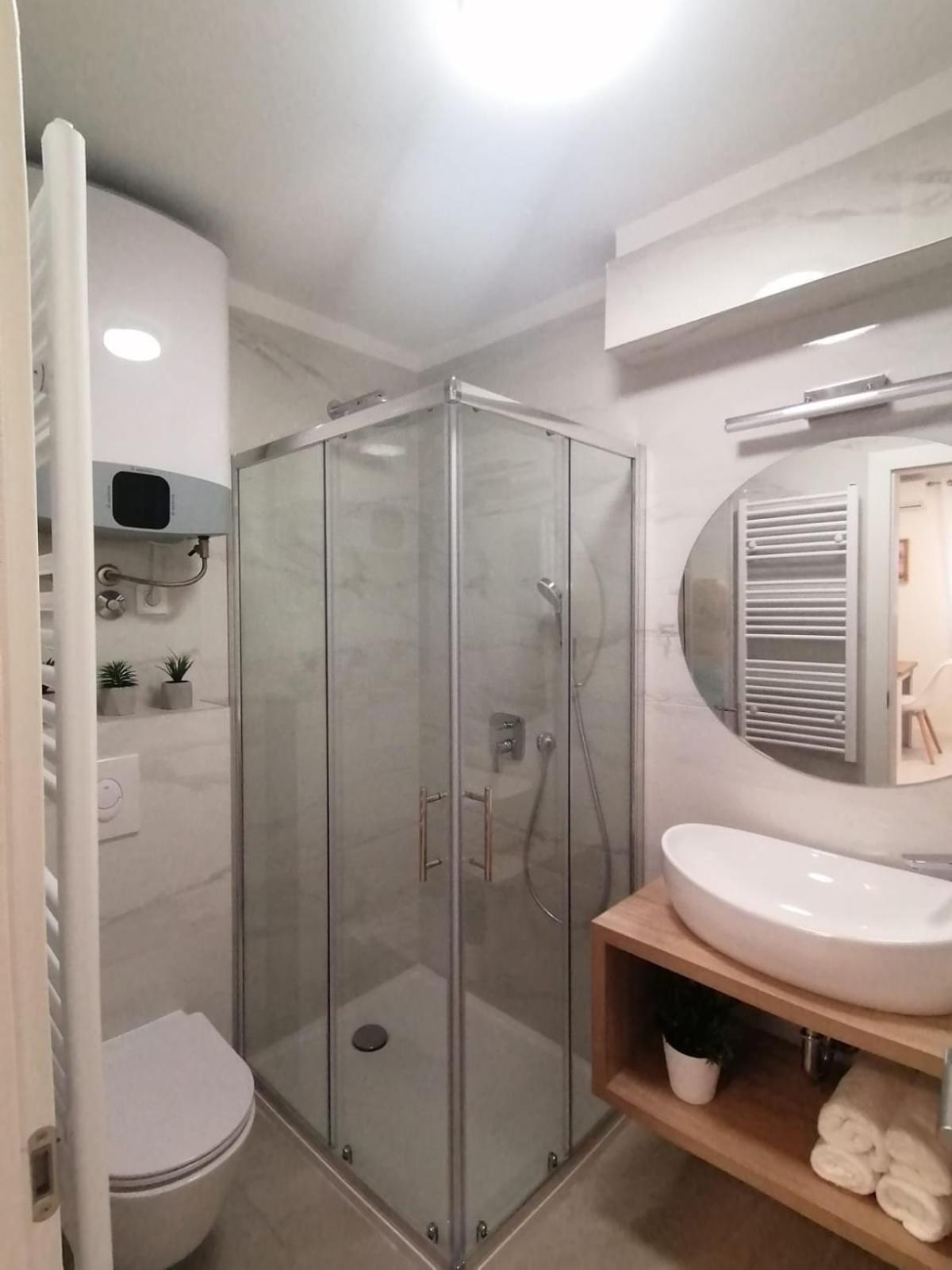Apartmani Zoric Vodice Phòng bức ảnh
