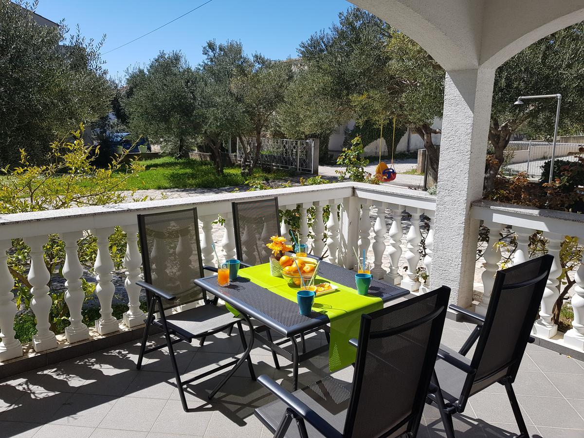 Apartmani Zoric Vodice Ngoại thất bức ảnh