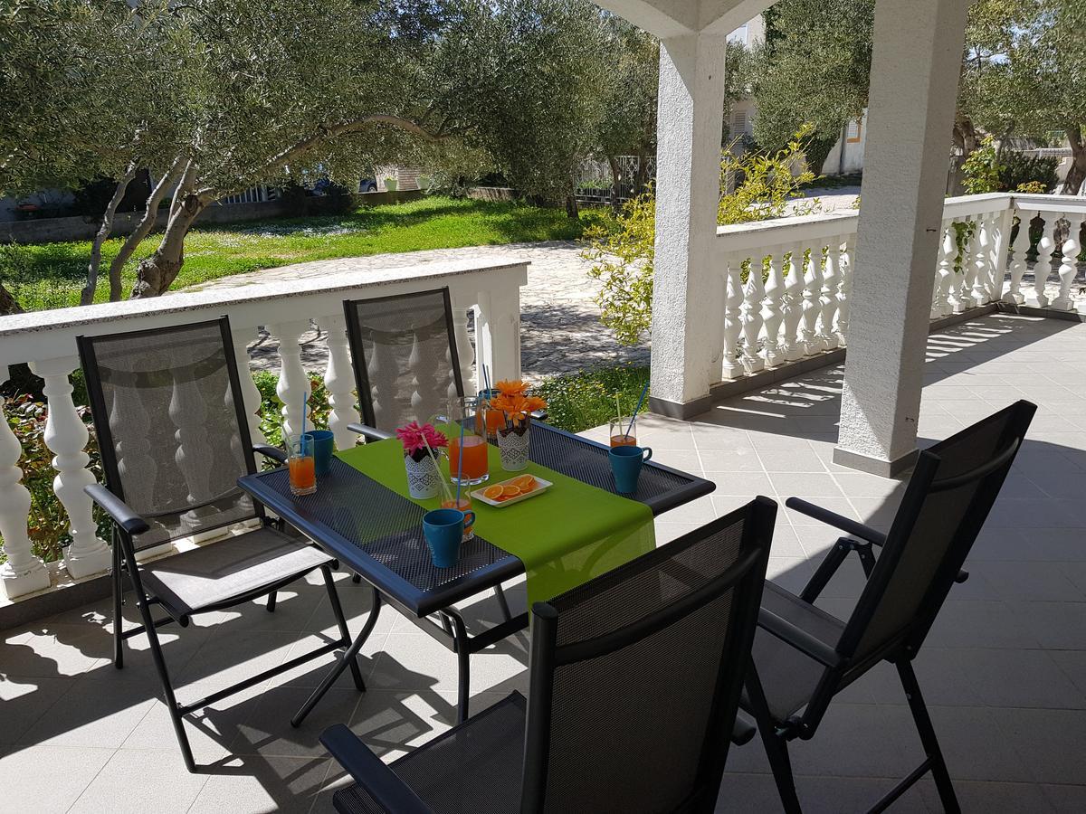 Apartmani Zoric Vodice Ngoại thất bức ảnh