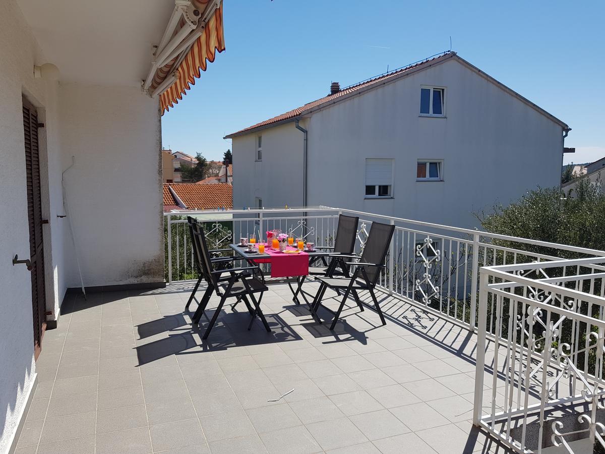 Apartmani Zoric Vodice Ngoại thất bức ảnh
